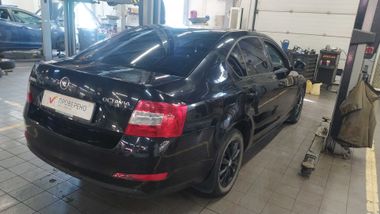 Skoda Octavia 2014 года, 142 399 км - вид 3