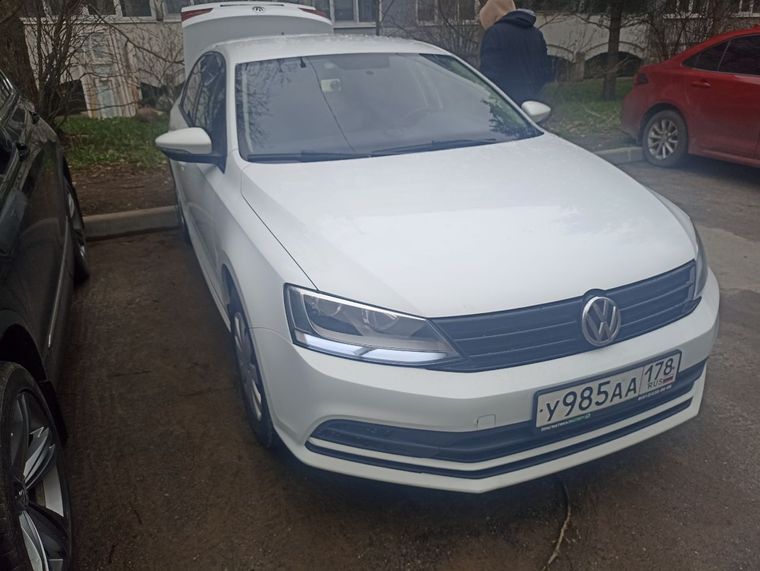 Volkswagen Jetta 2016 года, 183 000 км - вид 4