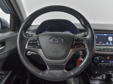 Hyundai Solaris 2018 года, 158 000 км - вид 9