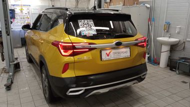 KIA Seltos 2020 года, 114 414 км - вид 4