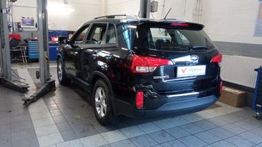 KIA Sorento 2015 года, 131 999 км - вид 4