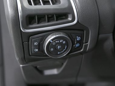 Ford Focus 2011 года, 117 861 км - вид 12