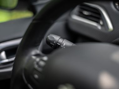 Peugeot 2008 2018 года, 93 398 км - вид 6