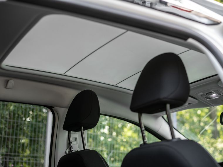 Peugeot 2008 2018 года, 93 398 км - вид 13