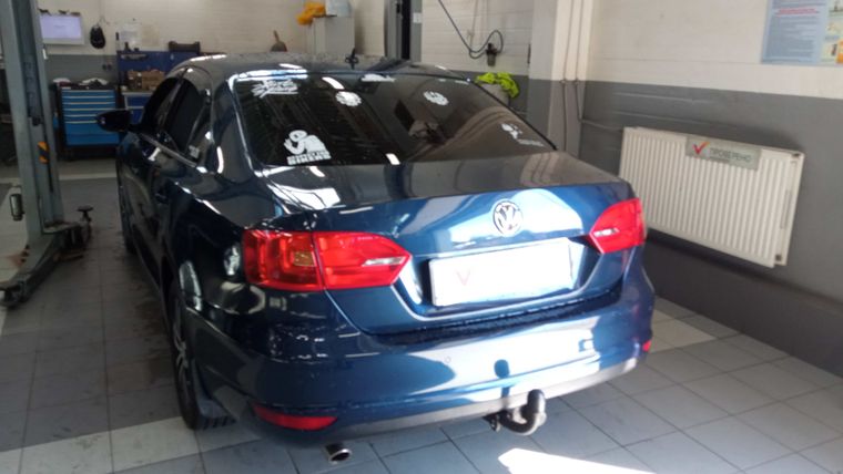 Volkswagen Jetta 2012 года, 287 809 км - вид 4