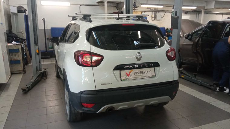Renault Kaptur 2017 года, 89 368 км - вид 4