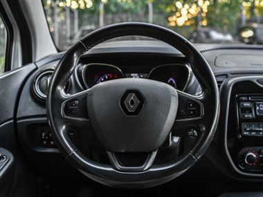 Renault Kaptur 2017 года, 89 368 км - вид 6
