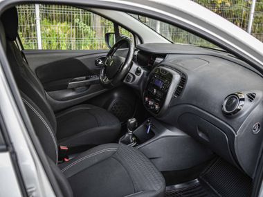 Renault Kaptur 2017 года, 89 368 км - вид 11