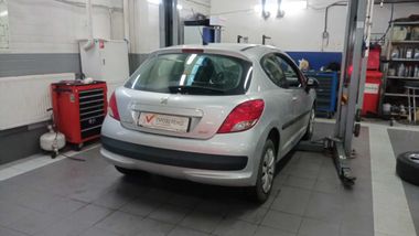 Peugeot 207 2010 года, 101 000 км - вид 3