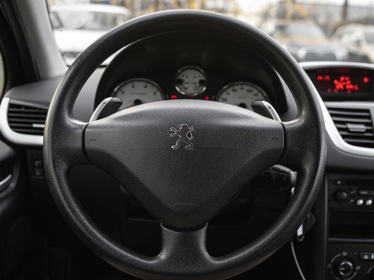 Peugeot 207 2010 года, 101 000 км - вид 6