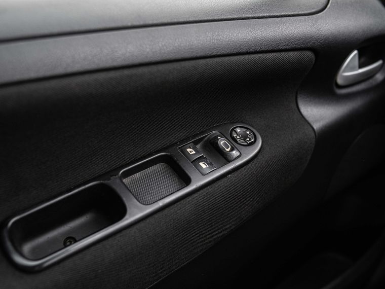 Peugeot 207 2010 года, 101 000 км - вид 9