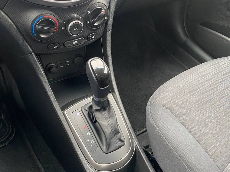 Hyundai Solaris 2015 года, 72 220 км - вид 7
