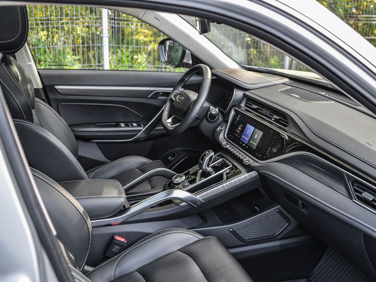 Geely Atlas Pro 2023 года, 87 825 км - вид 17