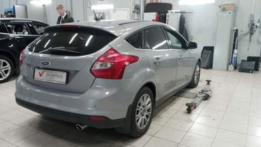 Ford Focus 2013 года, 191 279 км - вид 3