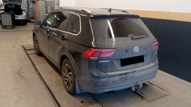 Volkswagen Tiguan 2018 года, 202 373 км - вид 4