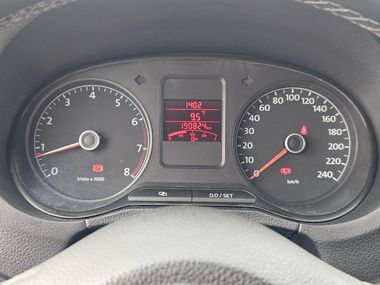 Volkswagen Polo 2013 года, 191 000 км - вид 8