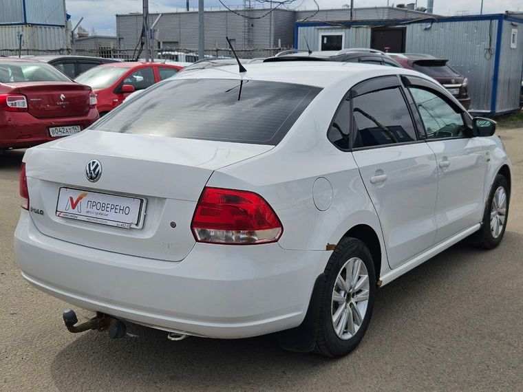 Volkswagen Polo 2013 года, 191 000 км - вид 4