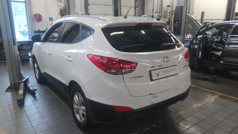 Hyundai ix35 2012 года, 145 000 км - вид 4