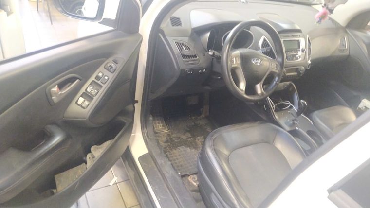 Hyundai ix35 2012 года, 145 000 км - вид 5