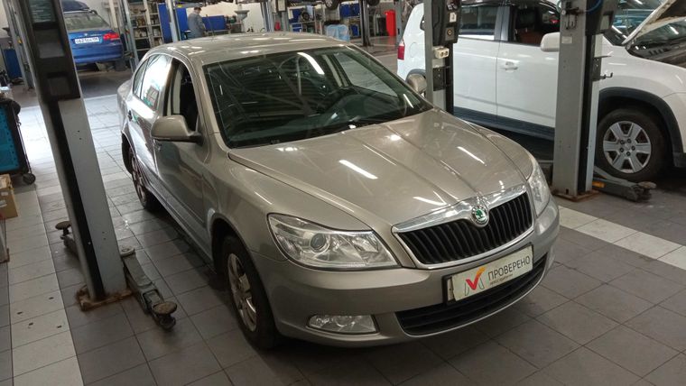 Skoda Octavia 2011 года, 136 001 км - вид 3