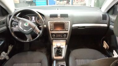 Skoda Octavia 2011 года, 136 001 км - вид 5