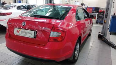 Skoda Rapid 2017 года, 145 988 км - вид 3