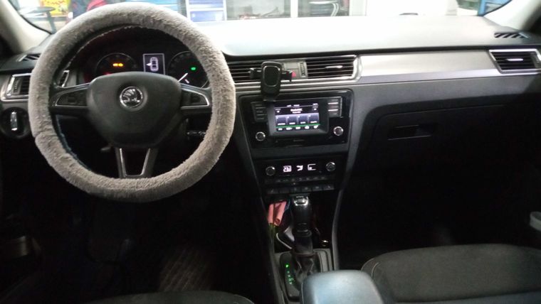 Skoda Rapid 2017 года, 145 988 км - вид 5
