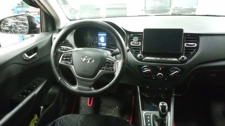 Hyundai Solaris 2020 года, 153 443 км - вид 5