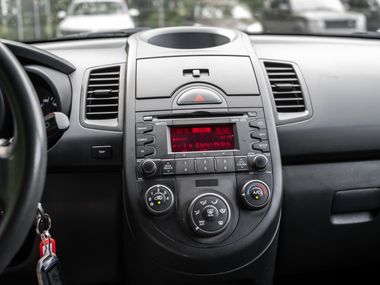 KIA Soul 2011 года, 338 646 км - вид 7