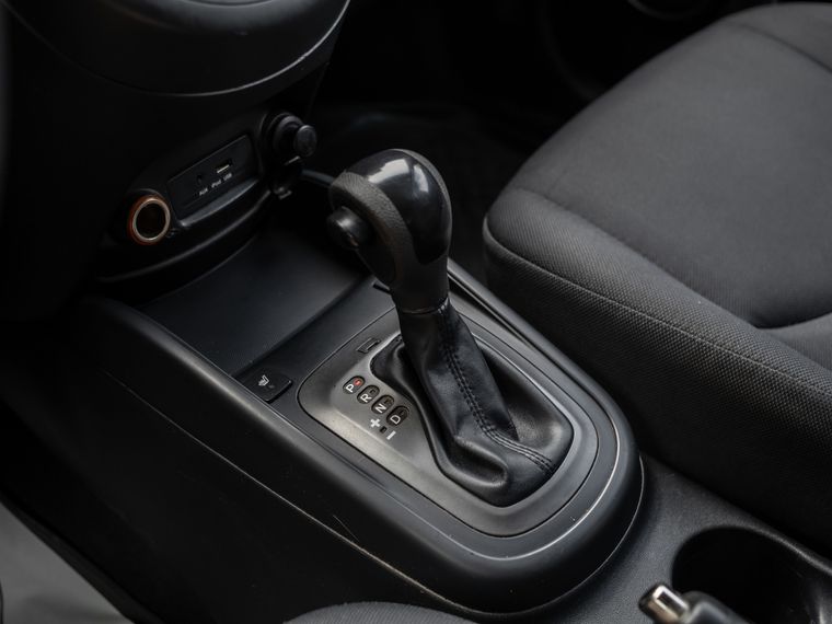 KIA Soul 2011 года, 338 646 км - вид 8