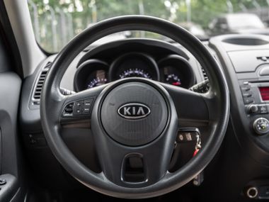 KIA Soul 2011 года, 338 646 км - вид 6