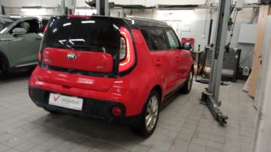 KIA Soul 2018 года, 98 706 км - вид 3