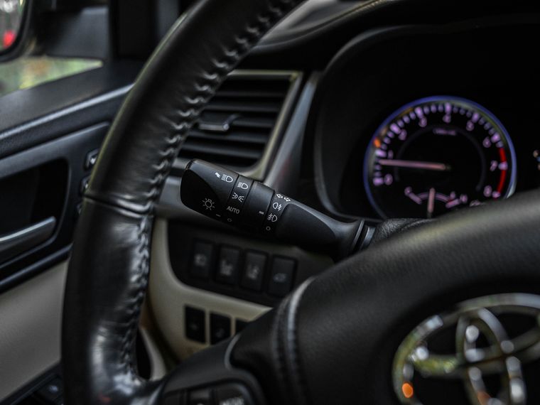 Toyota Highlander 2014 года, 150 000 км - вид 6