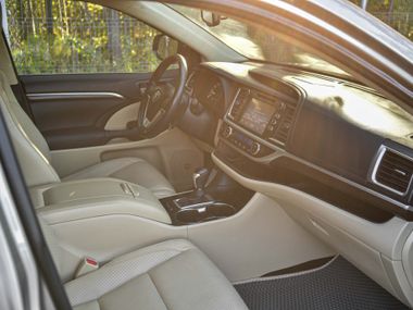 Toyota Highlander 2014 года, 150 000 км - вид 16