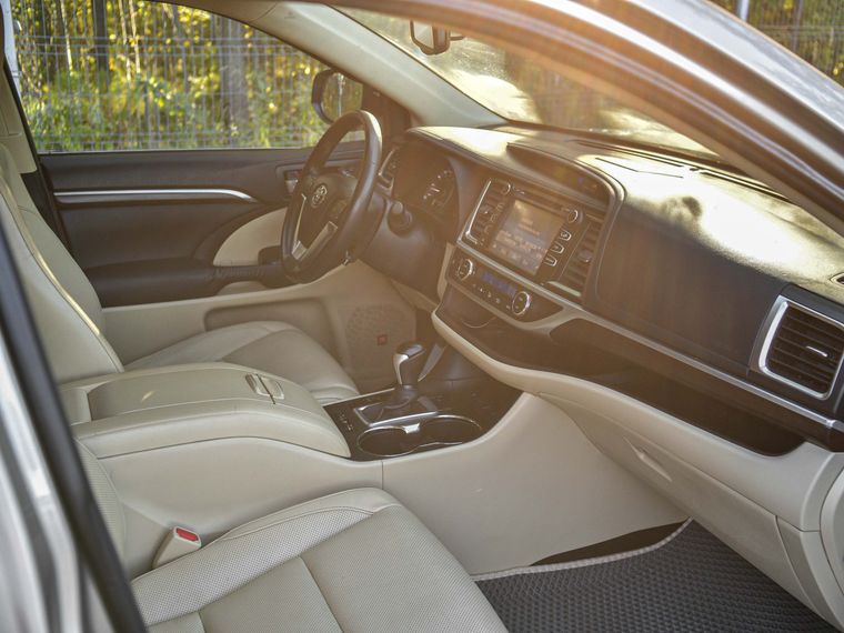 Toyota Highlander 2014 года, 150 000 км - вид 16