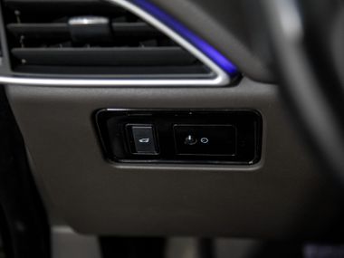 Jaguar F-Pace 2017 года, 97 758 км - вид 18