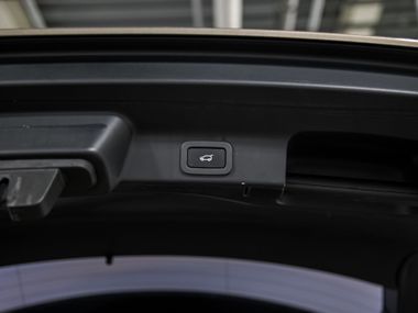 Jaguar F-Pace 2017 года, 97 758 км - вид 24