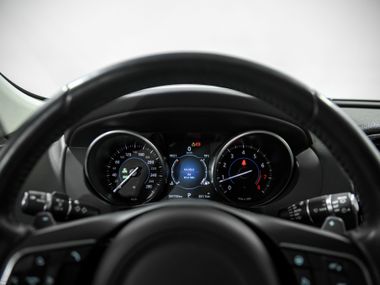 Jaguar F-Pace 2017 года, 97 758 км - вид 7