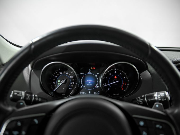 Jaguar F-Pace 2017 года, 97 758 км - вид 7