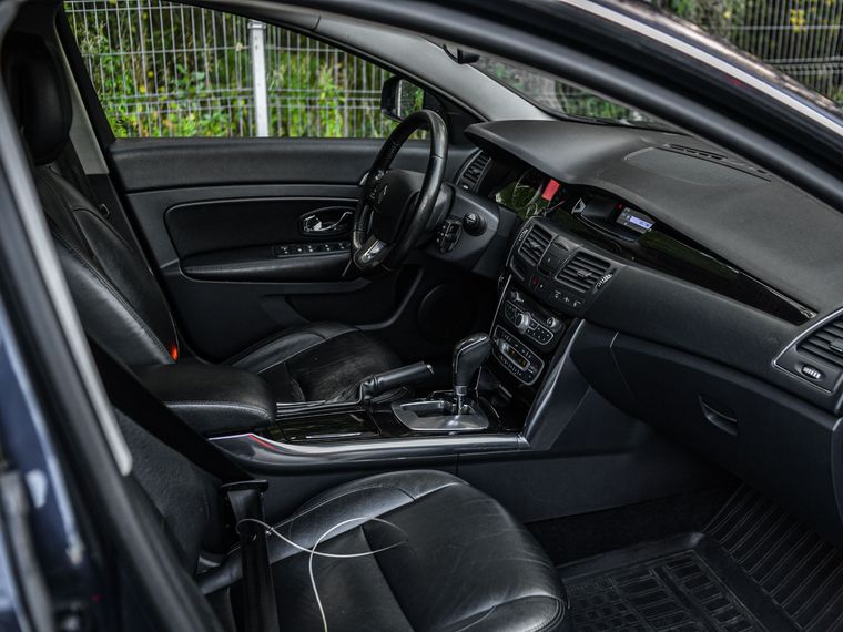 Renault Latitude 2013 года, 211 221 км - вид 15