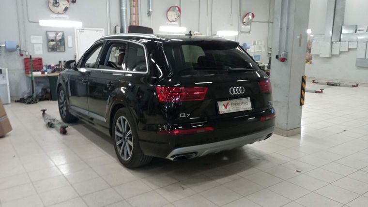 Audi Q7 2015 года, 160 245 км - вид 4