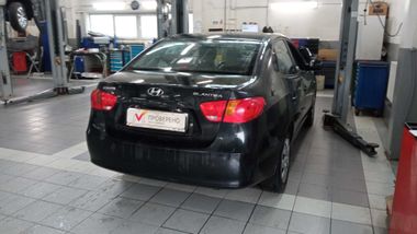 Hyundai Elantra 2008 года, 167 725 км - вид 3