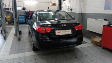 Hyundai Elantra 2008 года, 167 725 км - вид 4