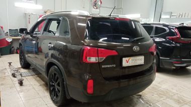 KIA Sorento 2013 года, 233 190 км - вид 4