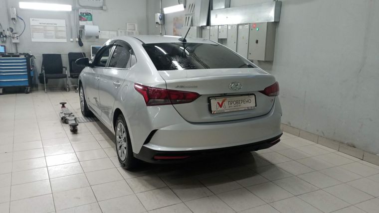 Hyundai Solaris 2020 года, 30 825 км - вид 4