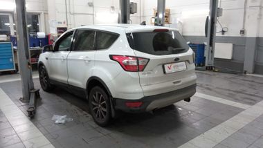 Ford Kuga 2017 года, 136 281 км - вид 4