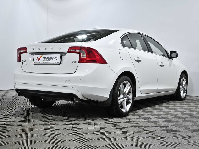 Volvo S60 2014 года, 123 869 км - вид 5