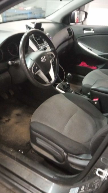 Hyundai Solaris 2011 года, 174 517 км - вид 5