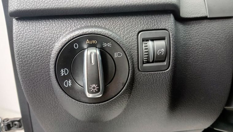 Volkswagen Tiguan 2013 года, 308 771 км - вид 14