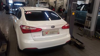 KIA Cerato 2014 года, 98 900 км - вид 4